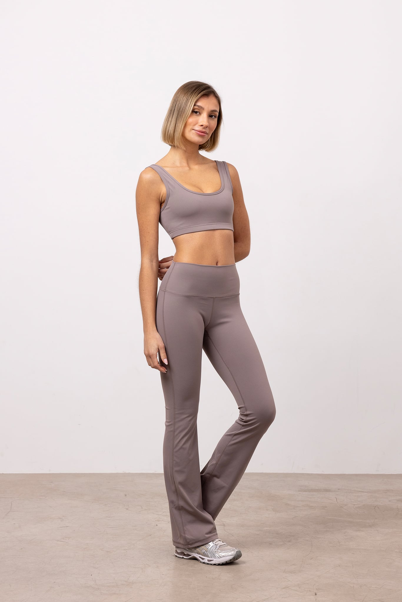 Essential Top Taupe